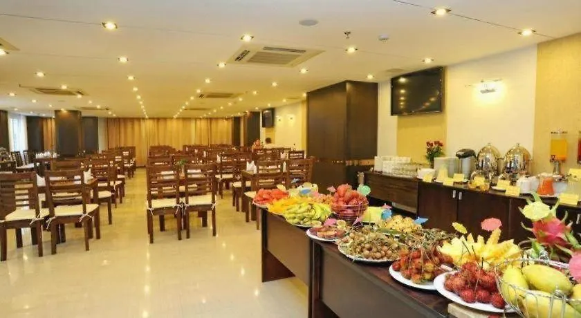 ***  נה טראנג Hanoi Golden Hotel וייטנאם
