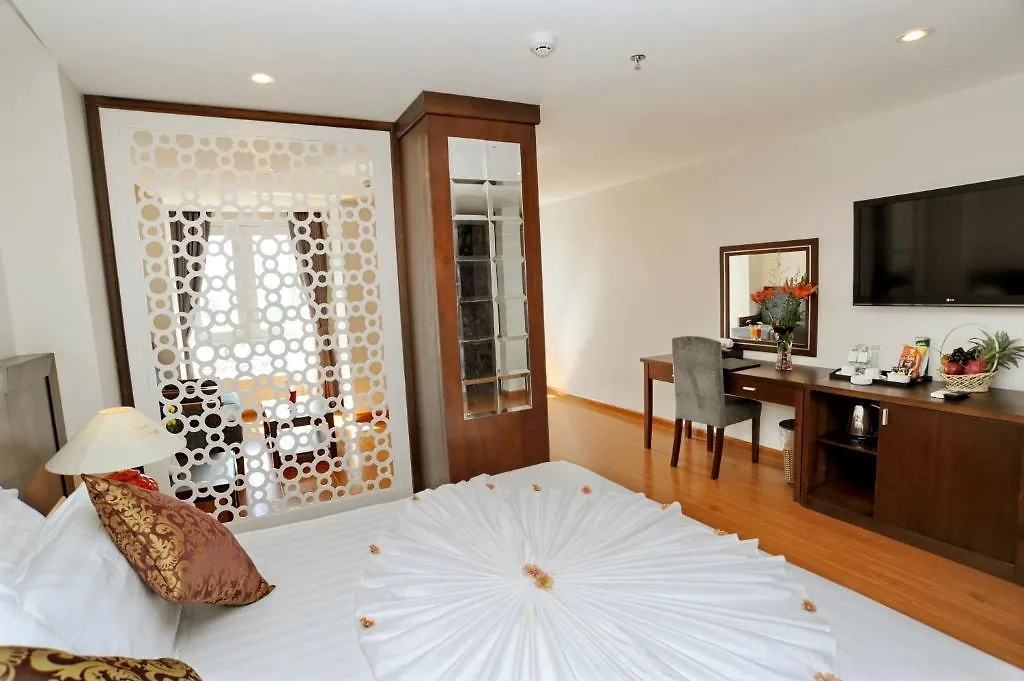 נה טראנג Hanoi Golden Hotel  נה טראנג
