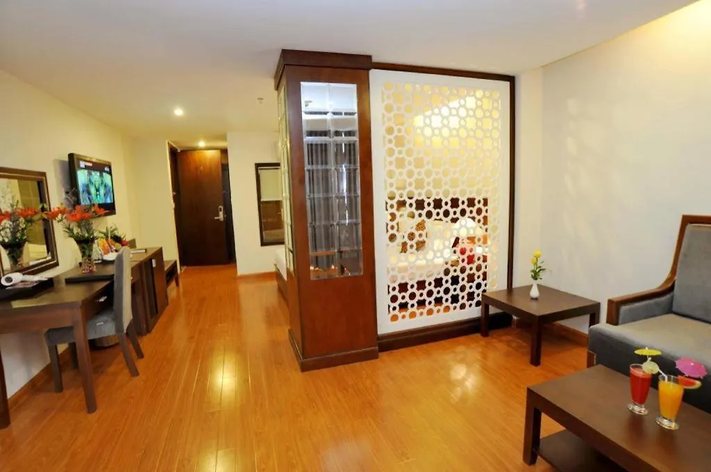 Hanoi Golden Hotel Нячанг