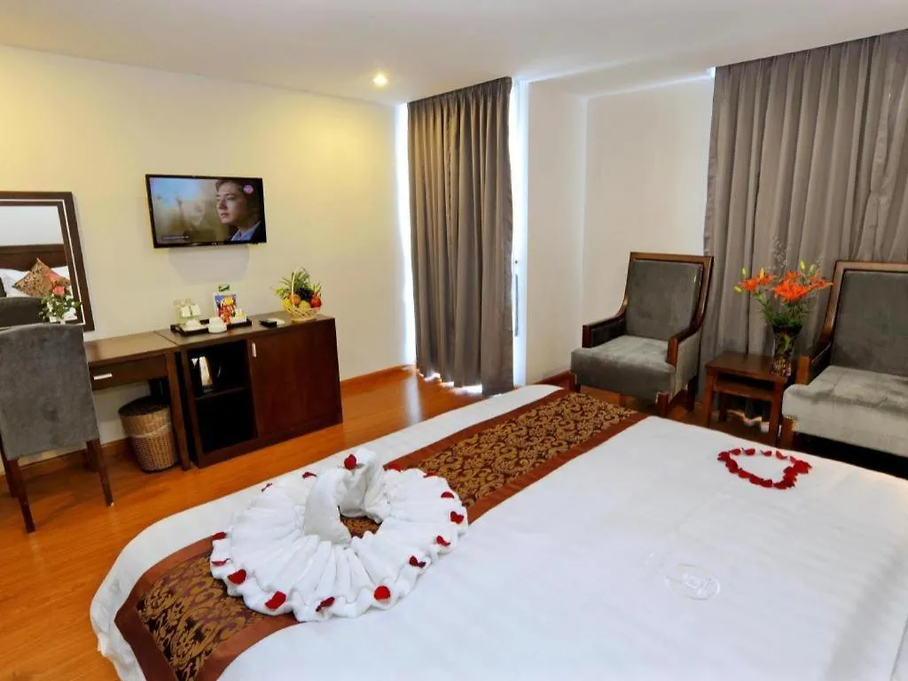 נה טראנג Hanoi Golden Hotel 3*, נה טראנג
